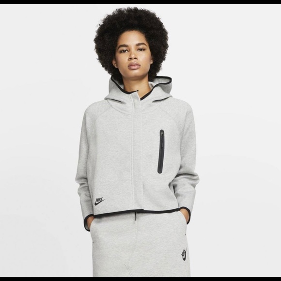 Nike Tops - Nike Sportswear Tech Fleece Crop